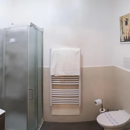 70m² 1 Slaapkamer, 1 Privé Badkamer In Centrum * Palermo