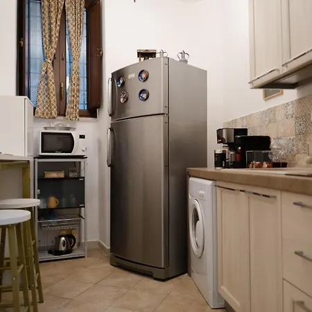 70m² 1 Slaapkamer, 1 Privé Badkamer In Centrum